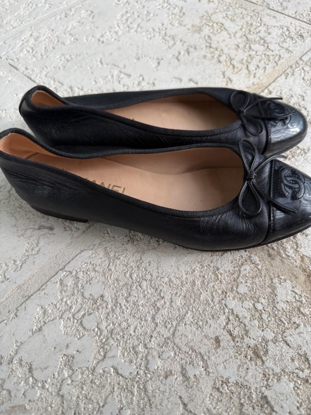 CHANEL Black Leather Cap-Toe Ballet Flats with Logo - Picture 3 of 10